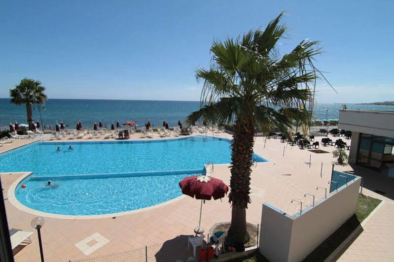Hotel Club Esse Costa Dello Jonio à Mandatoriccio Marina Extérieur photo