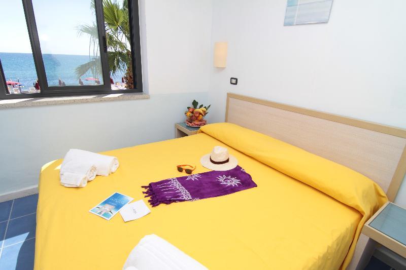 Hotel Club Esse Costa Dello Jonio à Mandatoriccio Marina Extérieur photo